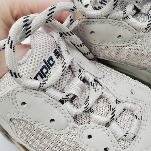 BALENCIAGA Triple S Sneaker 'Light Beige Faded' 37 - Picture 16 of 16